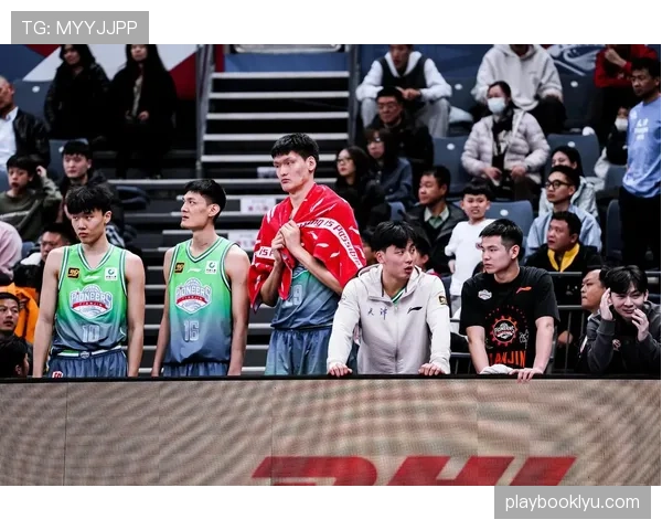 篮球比赛中替补席管理规则的详细内容解析 篮球比赛中替补席管理规则的详细内容解析